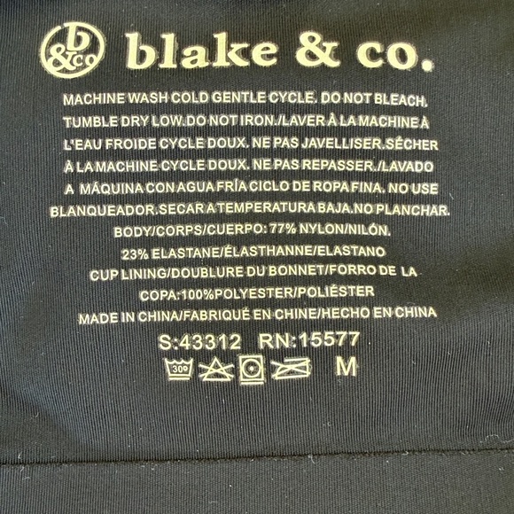 Elegant Black Seamless Bra - Picture 2 of 7